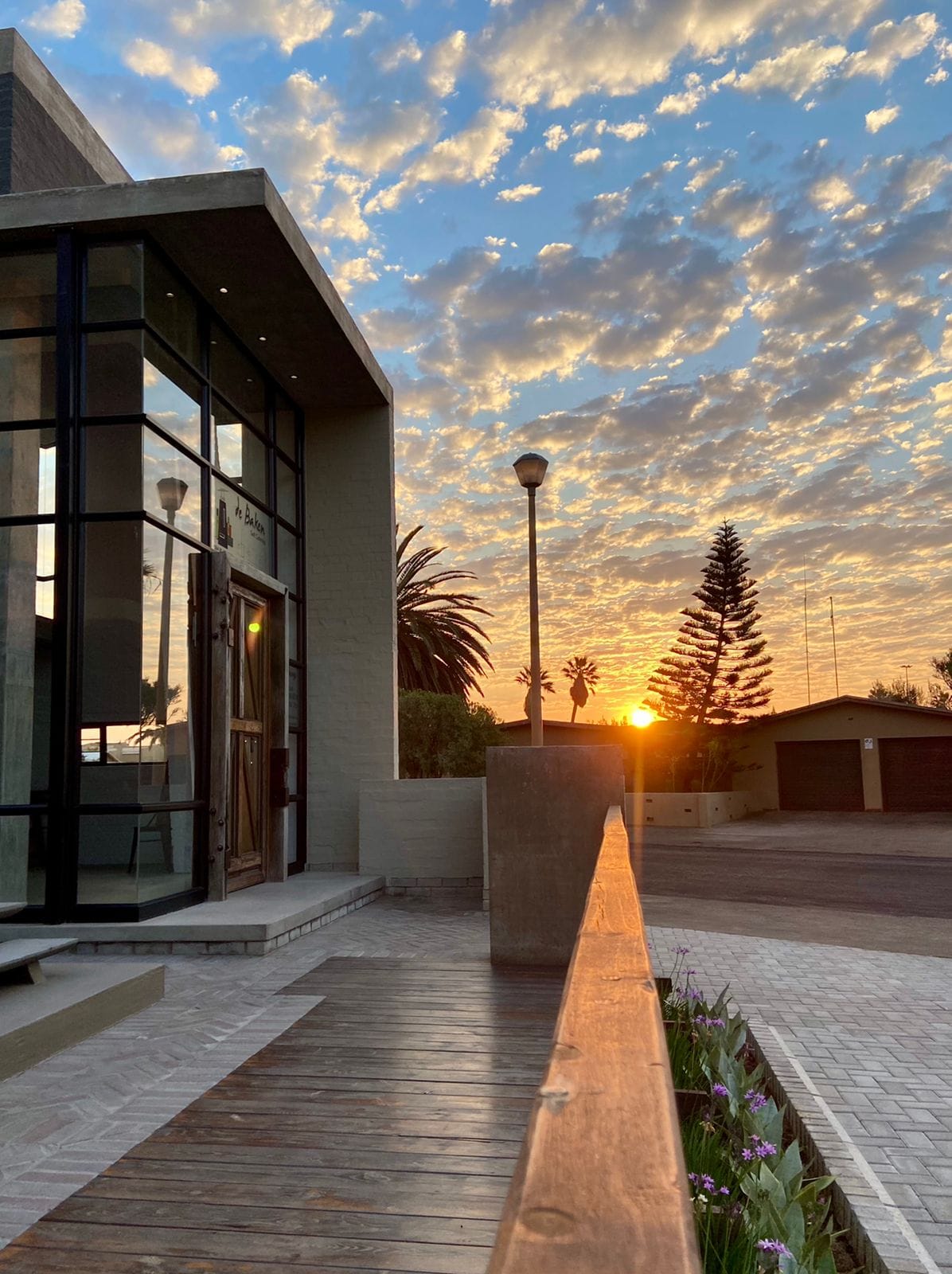 High quality full-screen image of de Baken