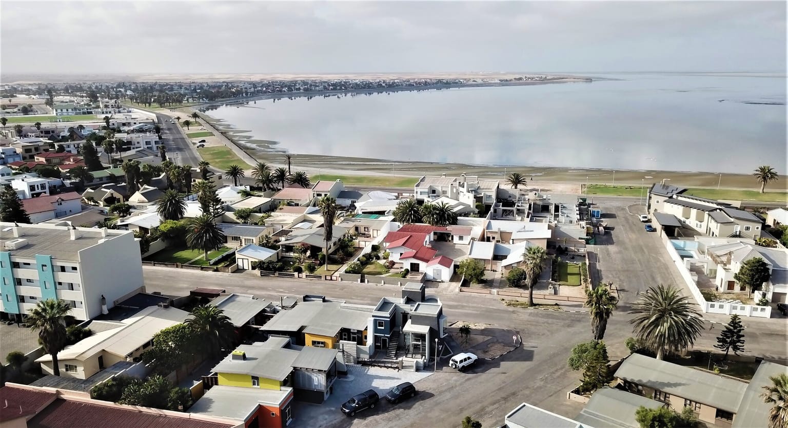 High quality full-screen image of de Baken