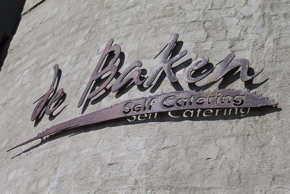 High quality full-screen image of de Baken