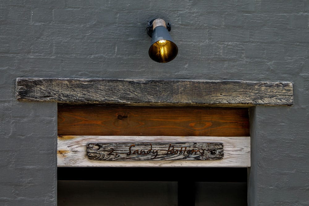 High quality full-screen image of de Baken