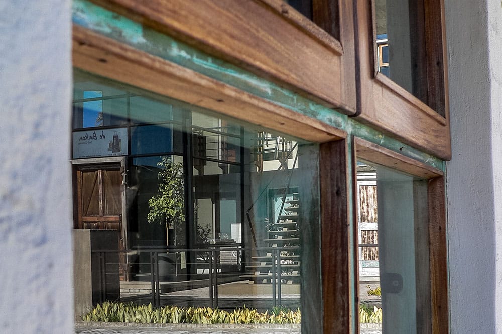 High quality full-screen image of de Baken